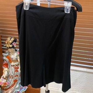 Channel elegant black skirt,beautiful!